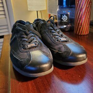 Men's Saturn Low Top  Lace Up Black Sneakers